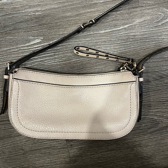 pale pink leather MICHEAL KORS handbag 💫💫 - Picture 2 of 6